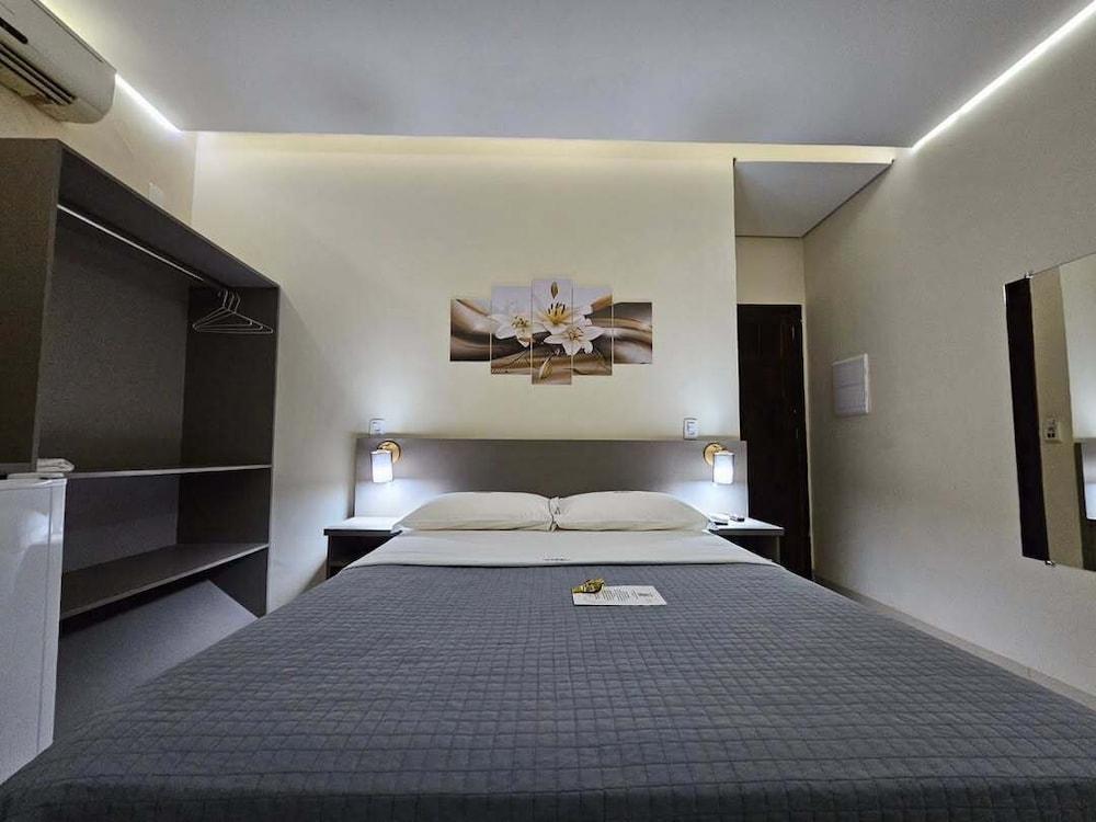 VITORIA PALACE HOTEL