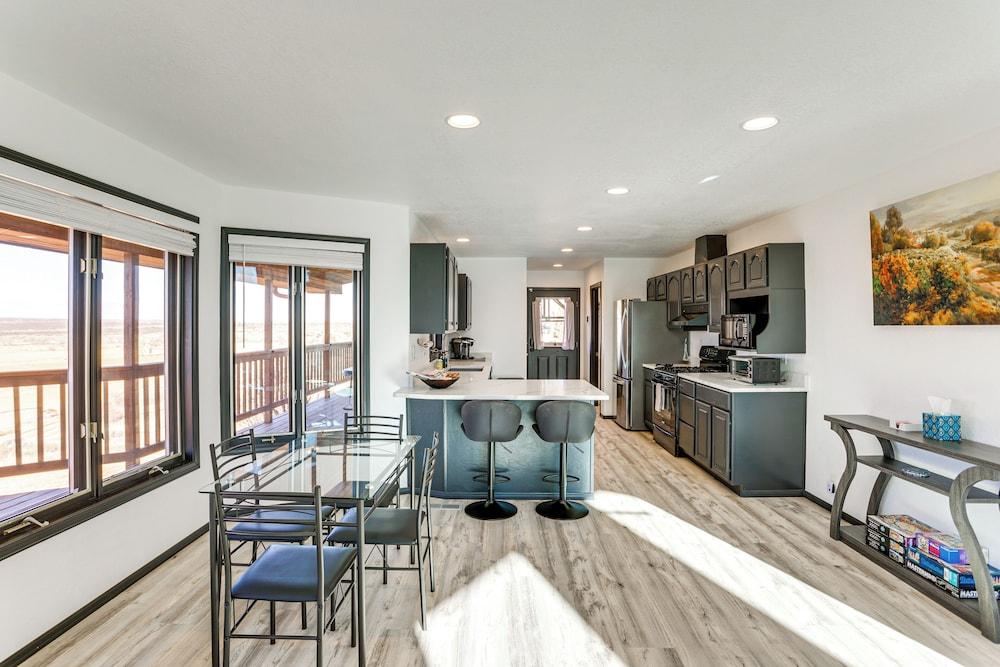 Mtn-view Escape w/ Office Space in Cortez!