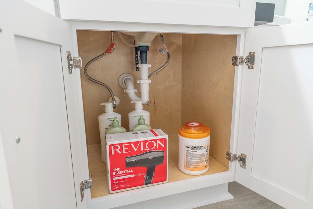 King Beds Hot Tub Arcade Grill & Firepit