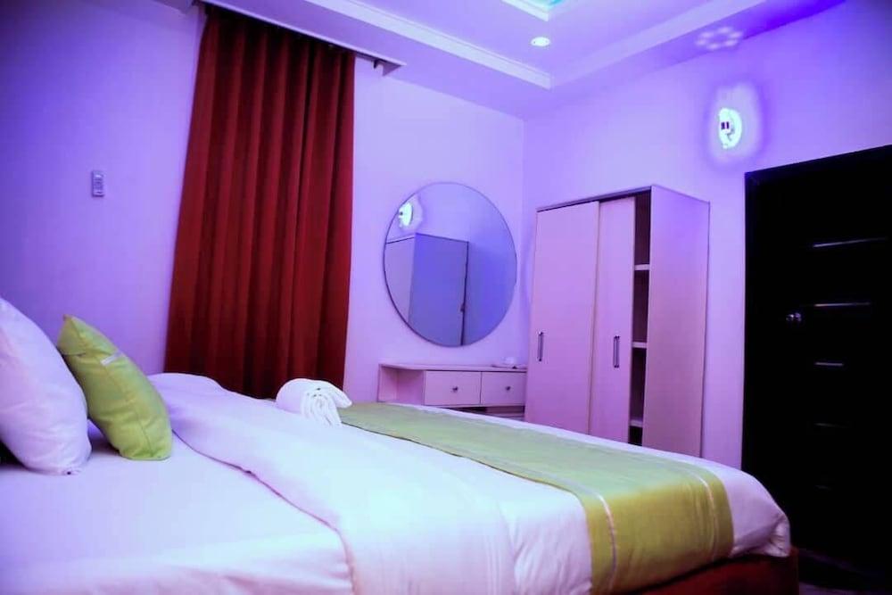 Size99 Apartment and Suites