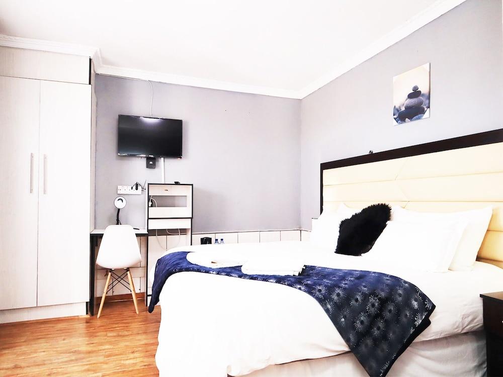 Khatholoha Guest House