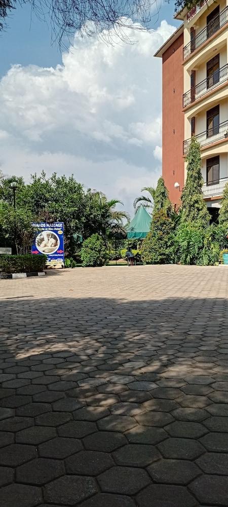 Nim Motel Nyamitanga