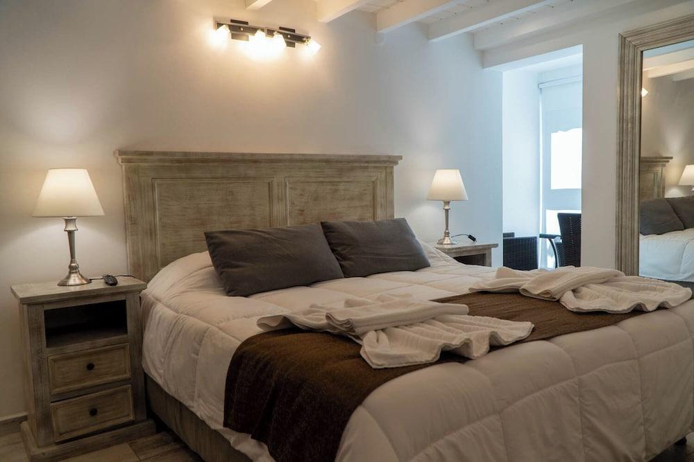 Rotui Luxury Village