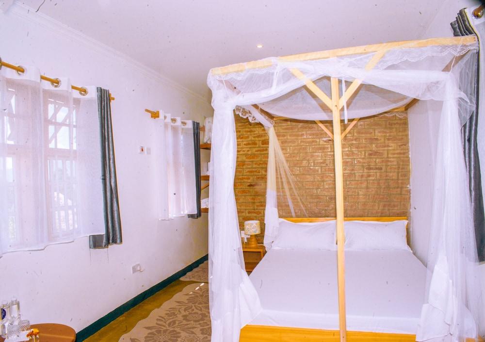 Aika Sunrise Treetops Home