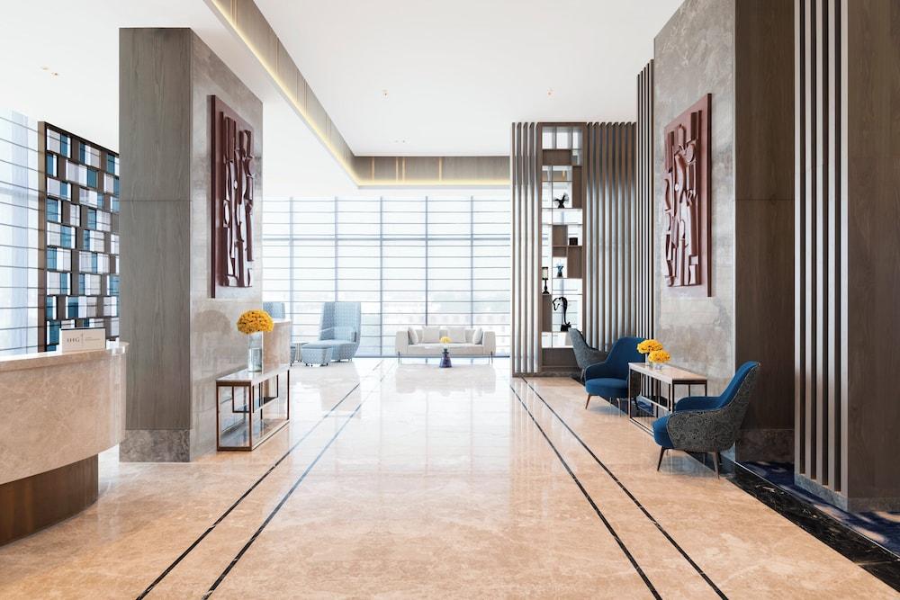 Crowne Plaza Lucknow by IHG