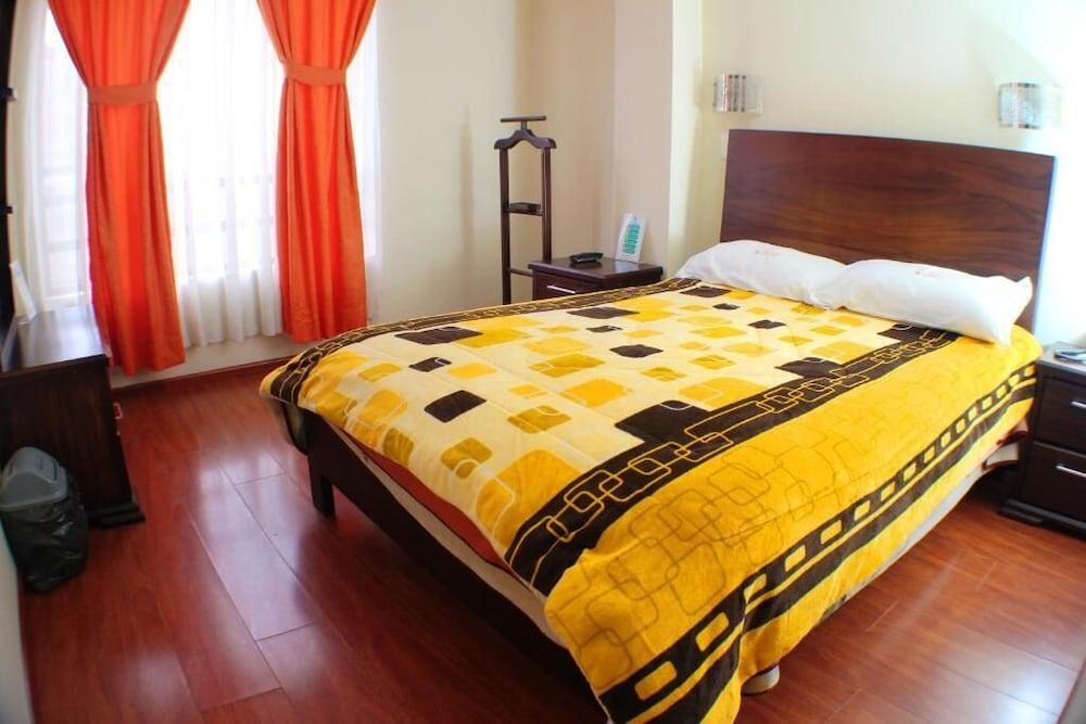 Hotel Santa Isabel II