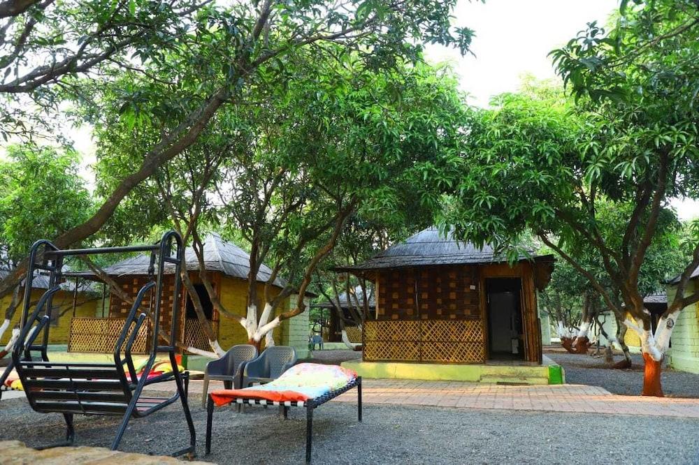 Radhe Farm (200mtr from Devaliya Park)