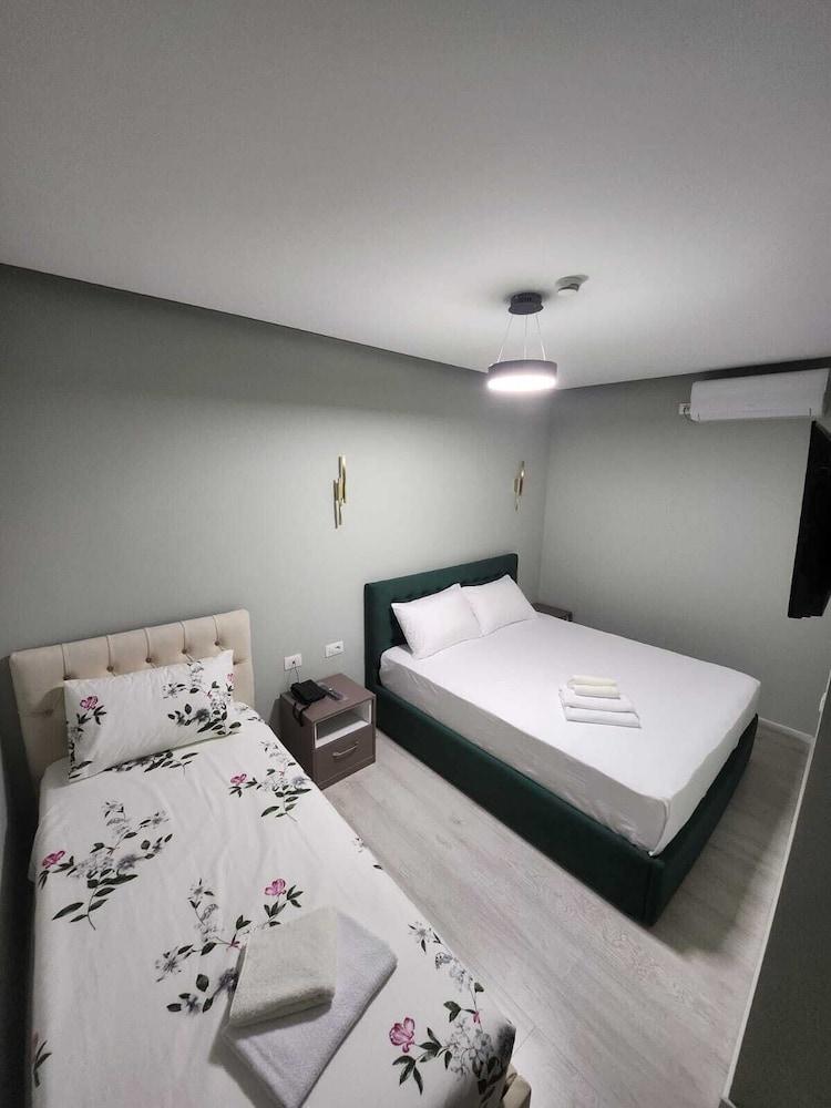 London Restaurant Hotel