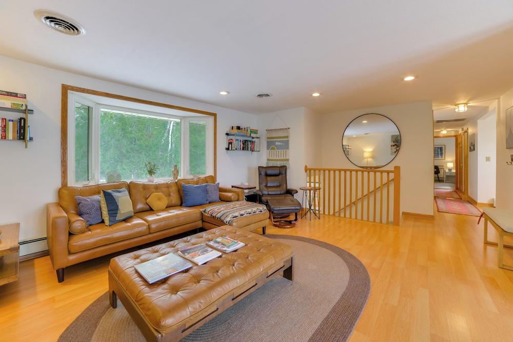 Breathtaking Sunsets: Lake Huron Beachfront Escape