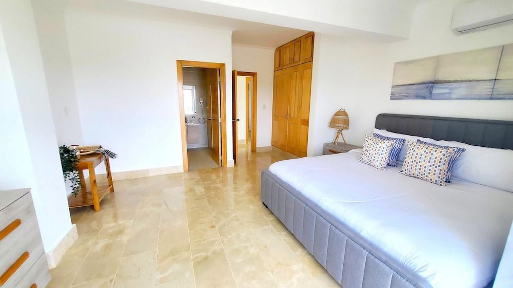 Amare Beachfront Aparthotel