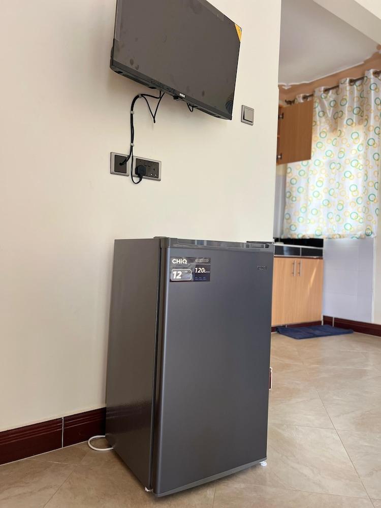 Zotel leisure courts kisigula