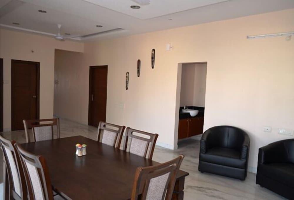 Falcons Nest Gachibowli