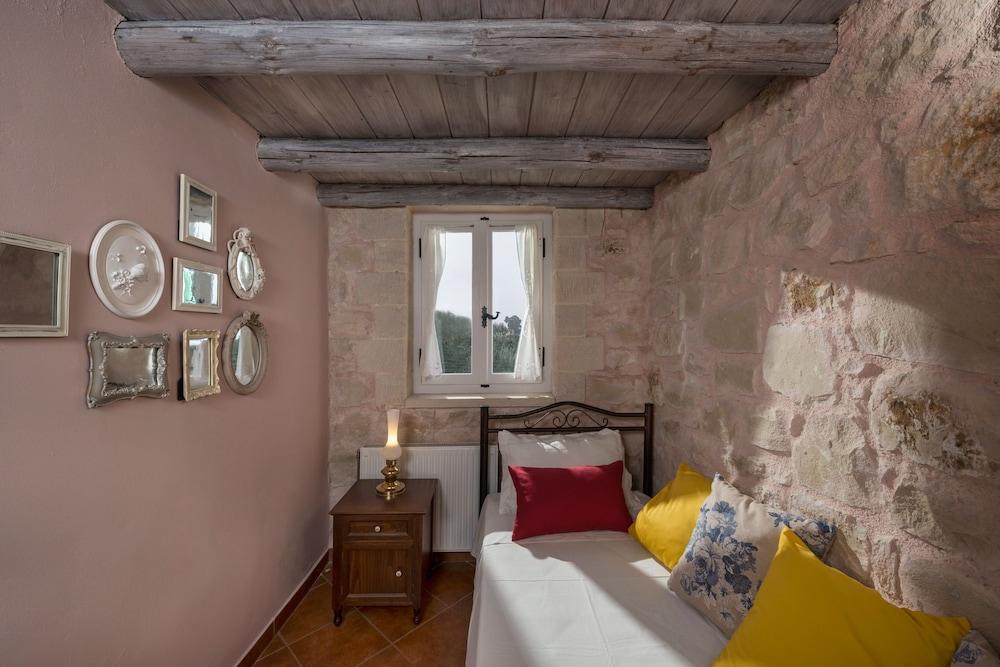 Boutique Villa Petra Eleni