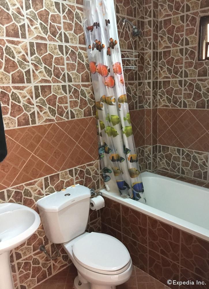 Gemini Hotel & Restaurant