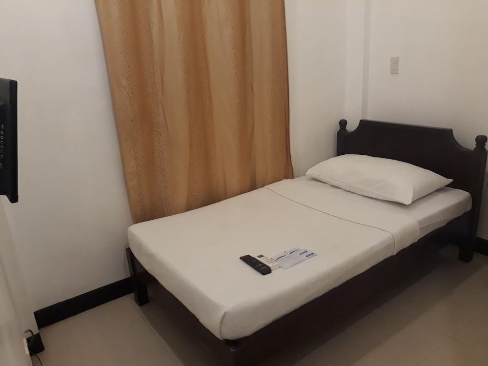 Boracay Midtown Hotel