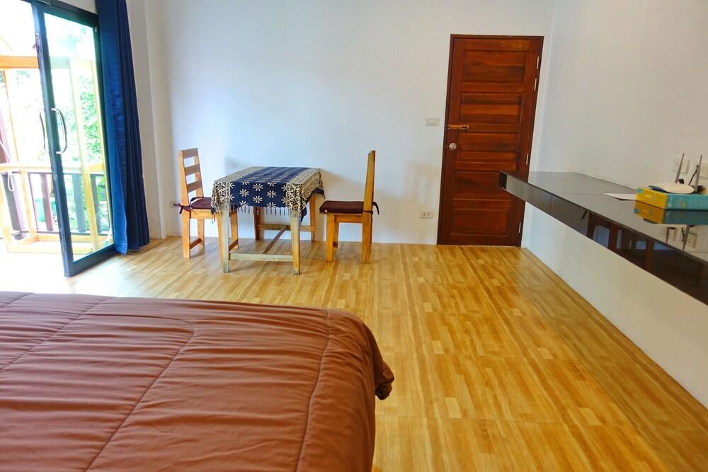 The Scenery Beach Resort