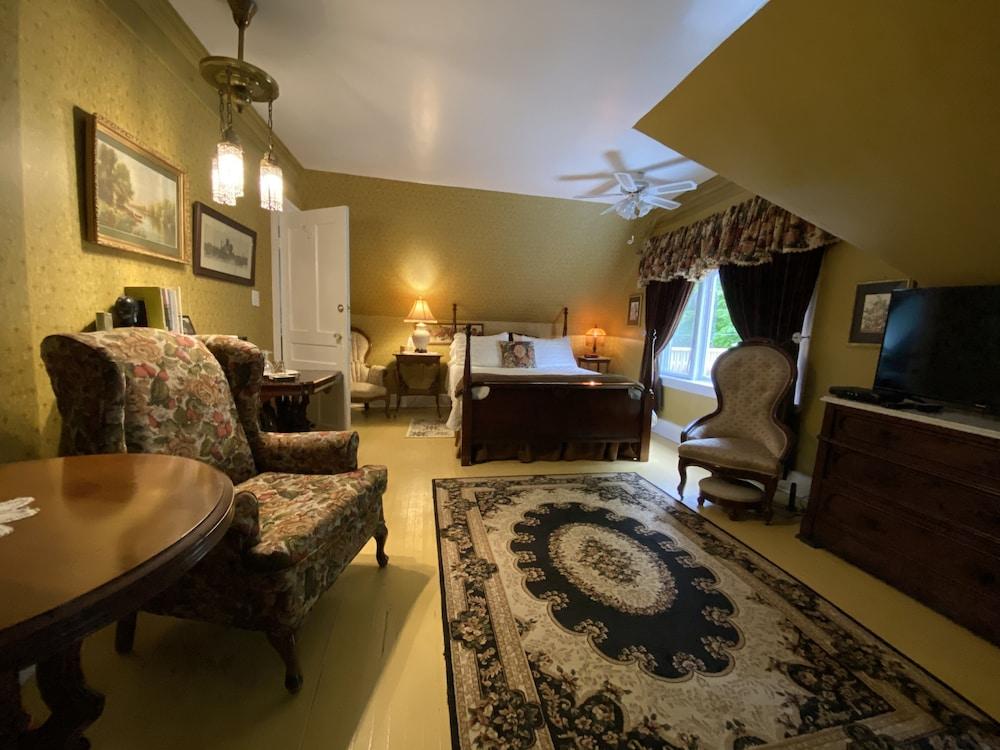 Chambers Guest House B&B