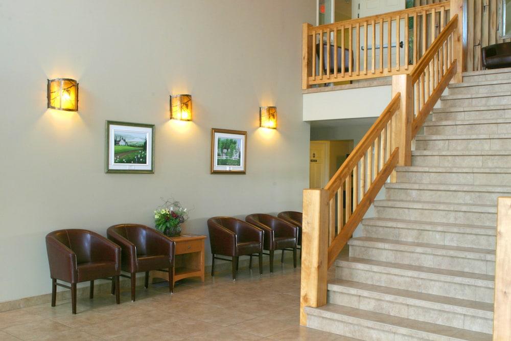 Auberge Bouctouche Inn & Suites
