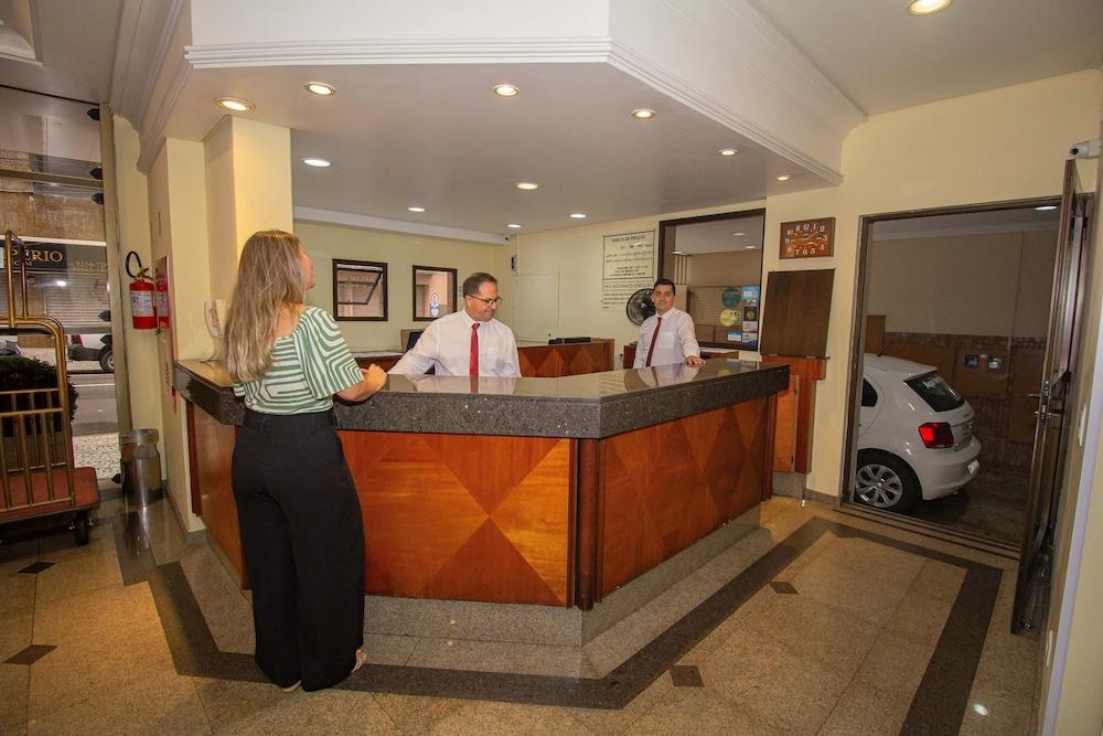 Trevi Hotel & Business