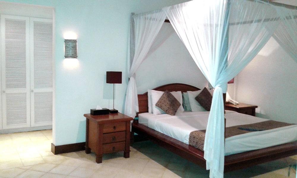 Gajah Biru Bungalows