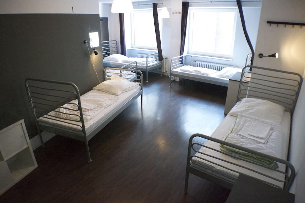 Station Hostel For Backpackers