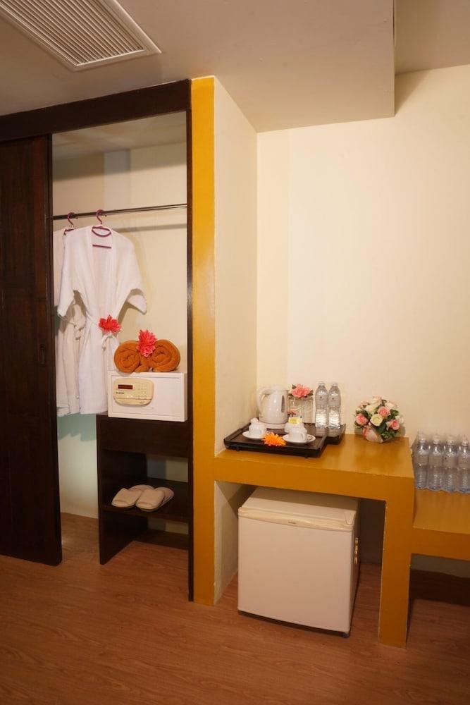 Takolaburi Cultural Resort