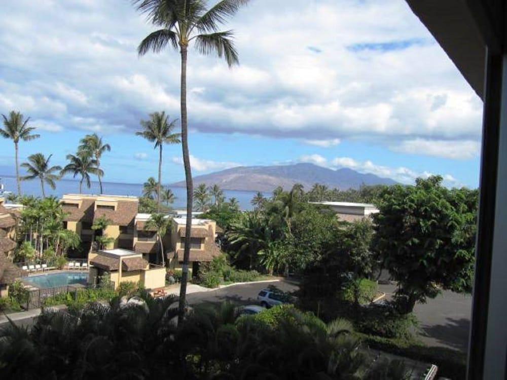 Kamaole Beach Royale - Kumulani Vacations & Realty