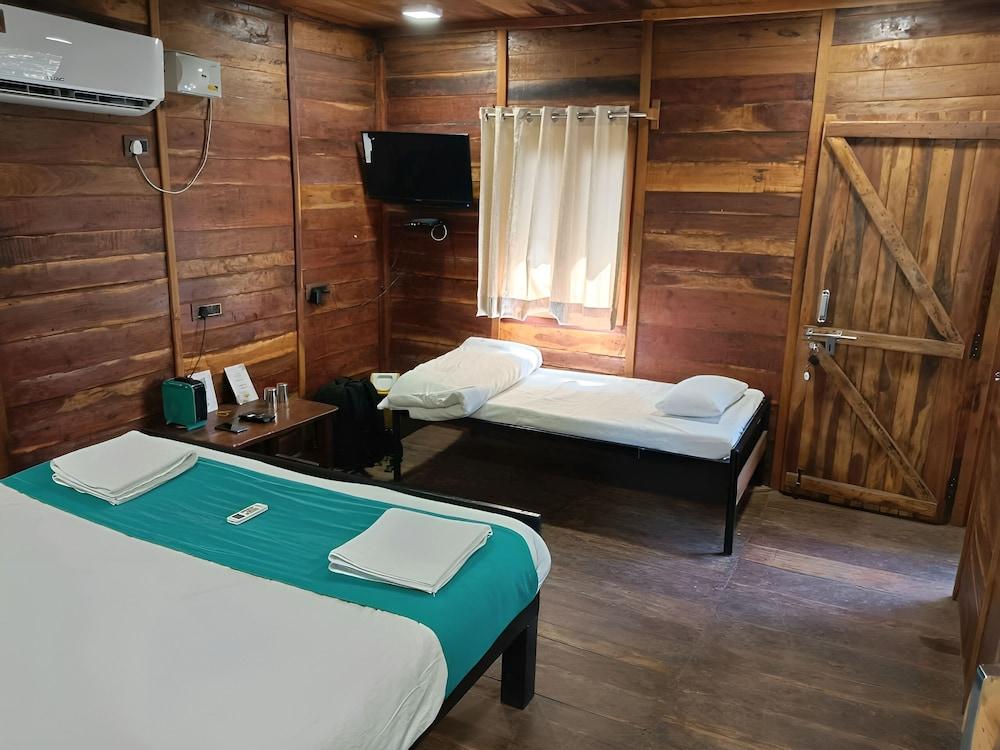 Tiger N Woods Resort