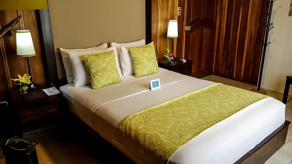 Hotel Tangara Arenal