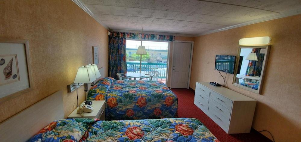 The Shangri La Motel