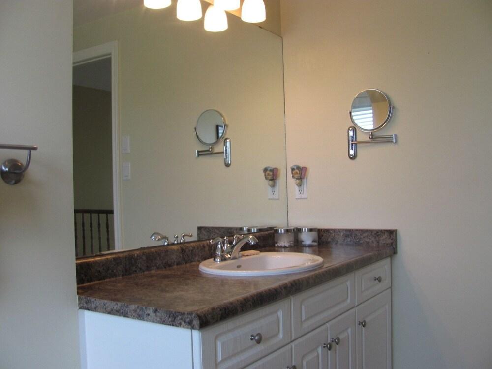 CountrySide Bed & Breakfast