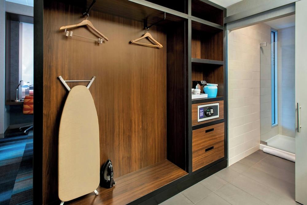 Aloft by Marriott, Boston Seaport District