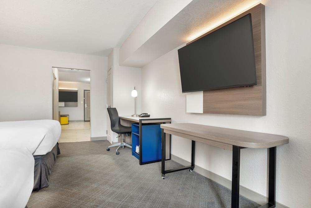 Comfort Inn & Suites Slidell - New Orleans Area