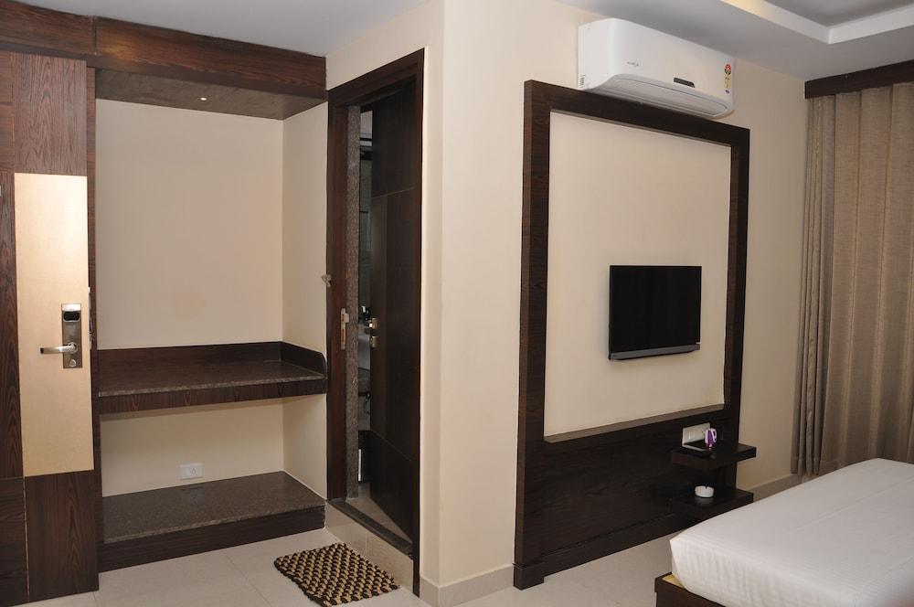 Hotel Harsha Residency