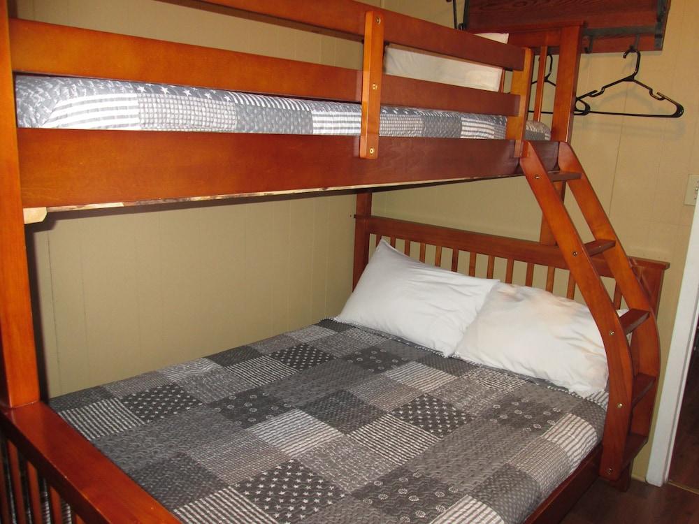 Edgewater Resorts - Edgewater by the Bay