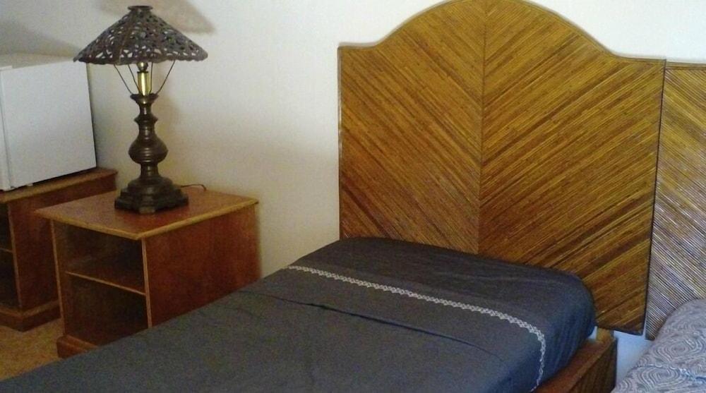 Tropical Bed & Breakfast