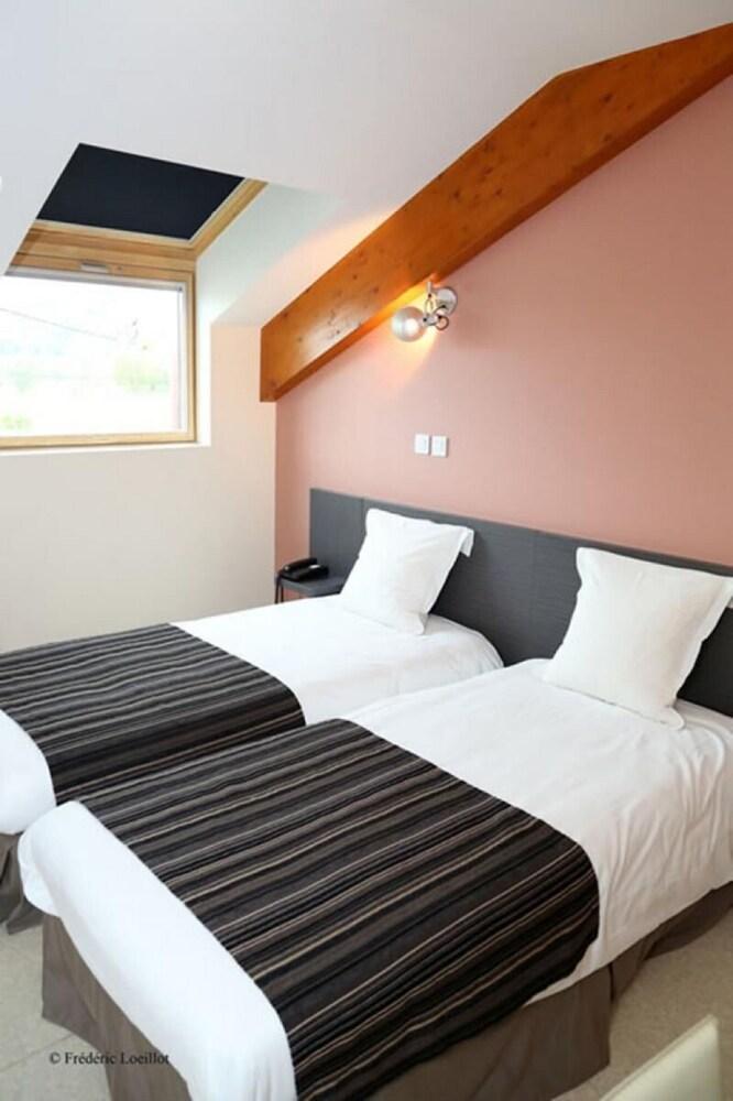 FASTHOTEL LE RALE DES GENETS - Un hôtel FH COLLECTION