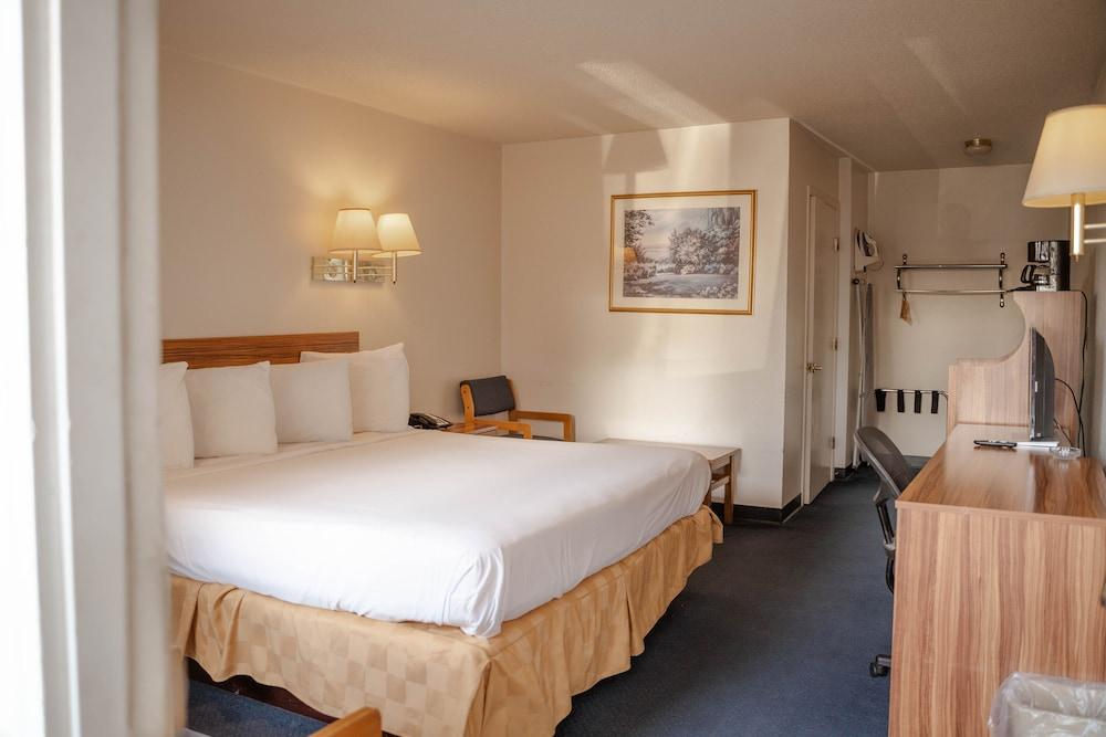 Haysville Express Inn