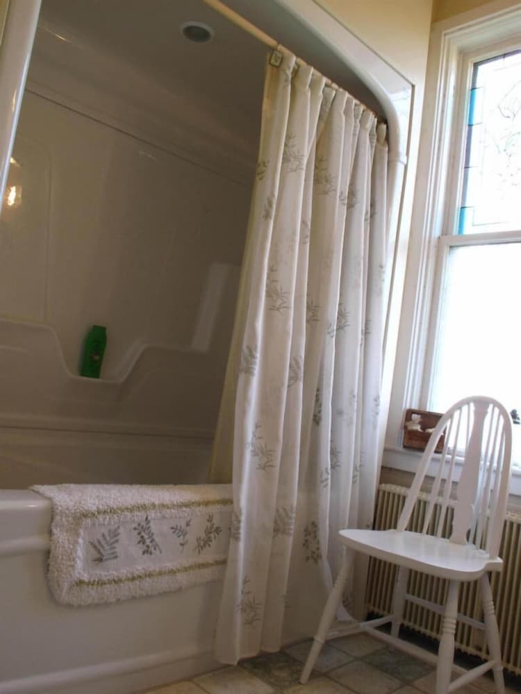 The Nelson House Bed & Breakfast