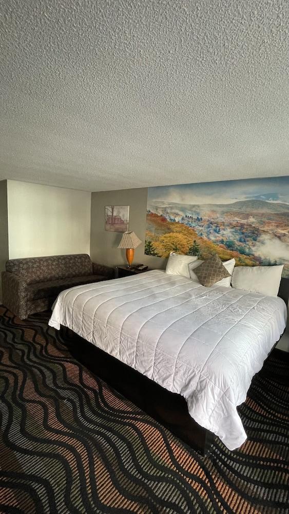 Country Town N Suites