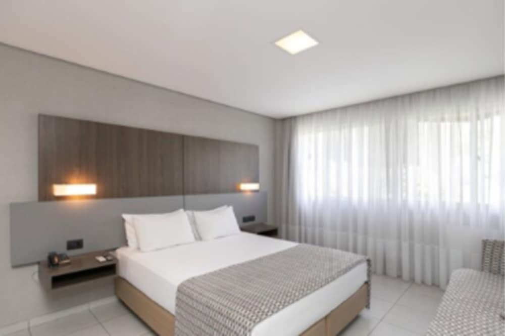 Saint Emilion by Atlantica