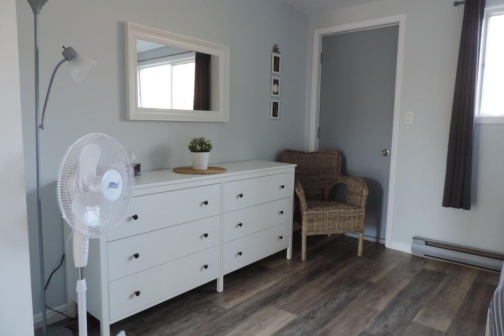 Atlantic View Motel and Cottages