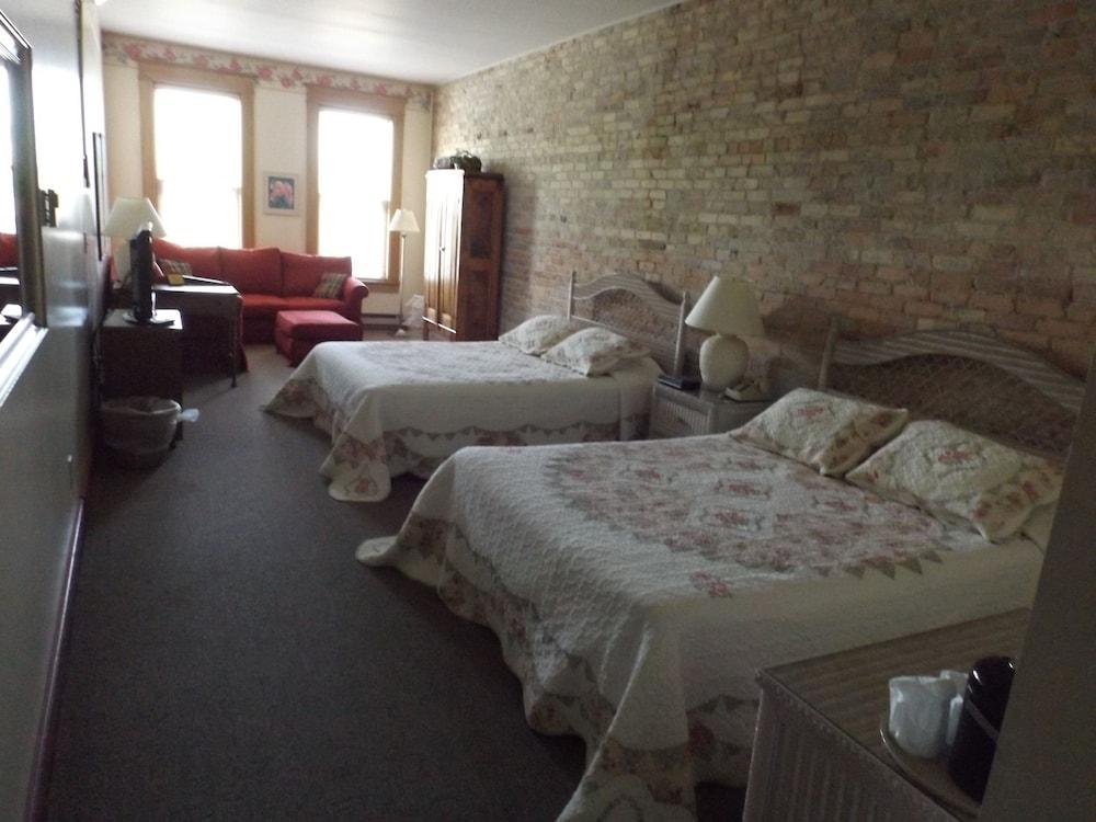 Hermanns European Inn