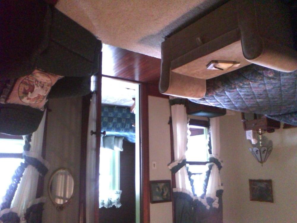 So Dear to My Heart B&B