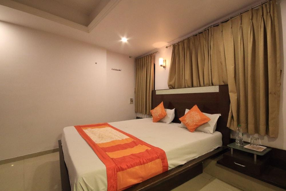 Hotel Kanchan Palace