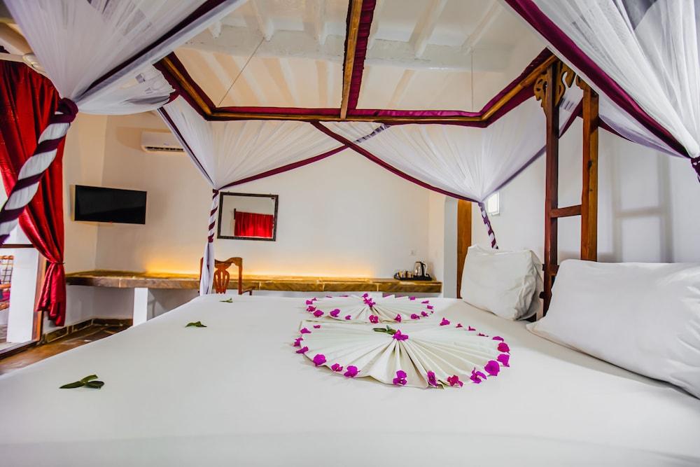 AHG Waridi Beach Resort & Spa