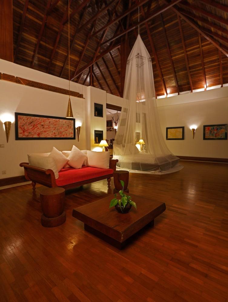 NgapaliI Bay Villas & Spa