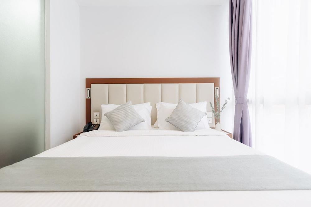 Santa Grand Hotel East Coast, a NuVe Group Collection