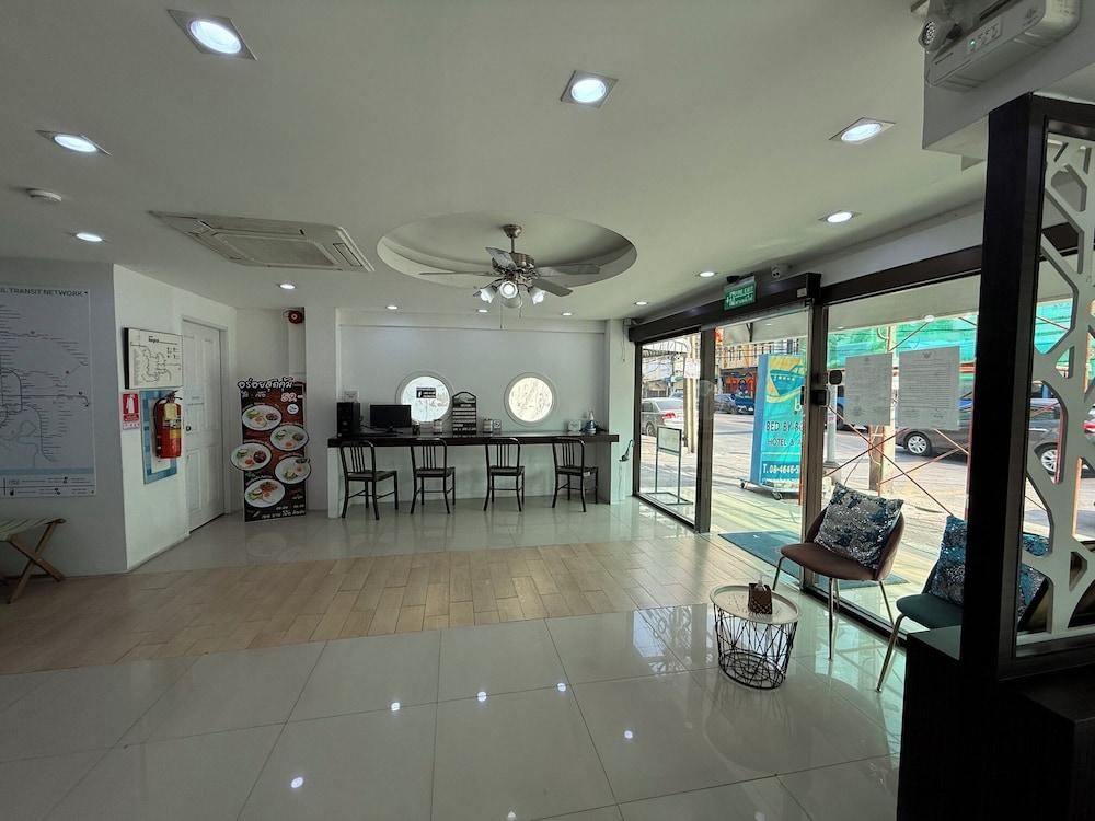 Bed by Boat Hotel & Apartment