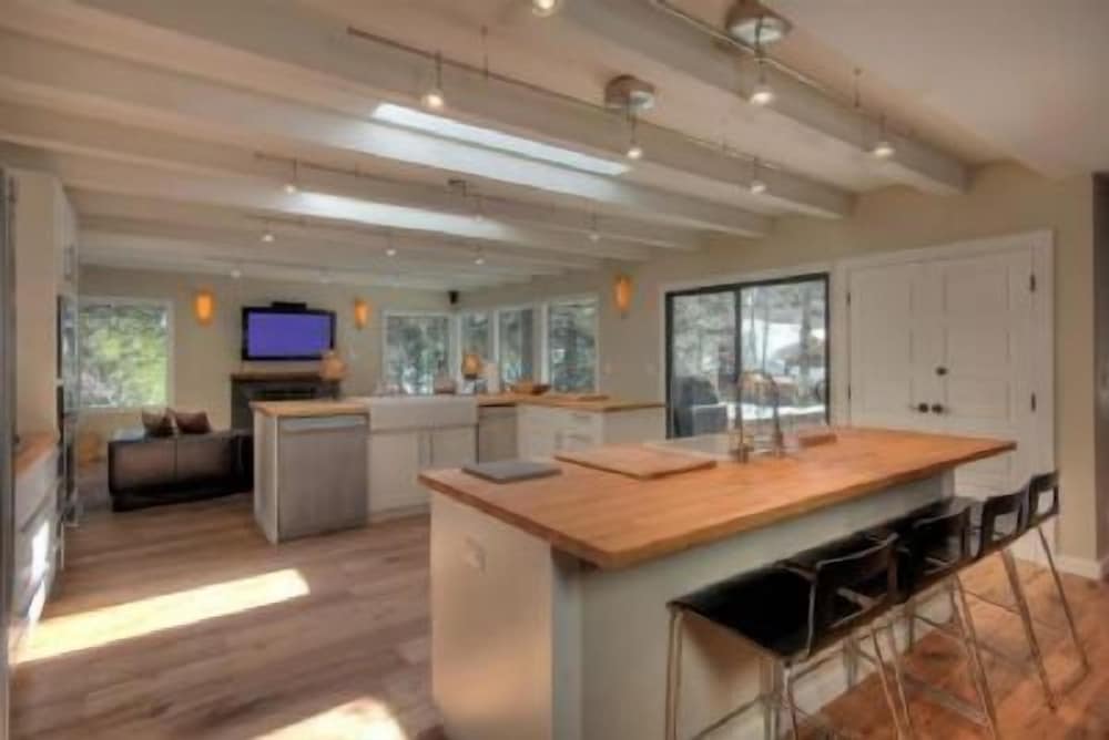 Squaw Valley Paradise